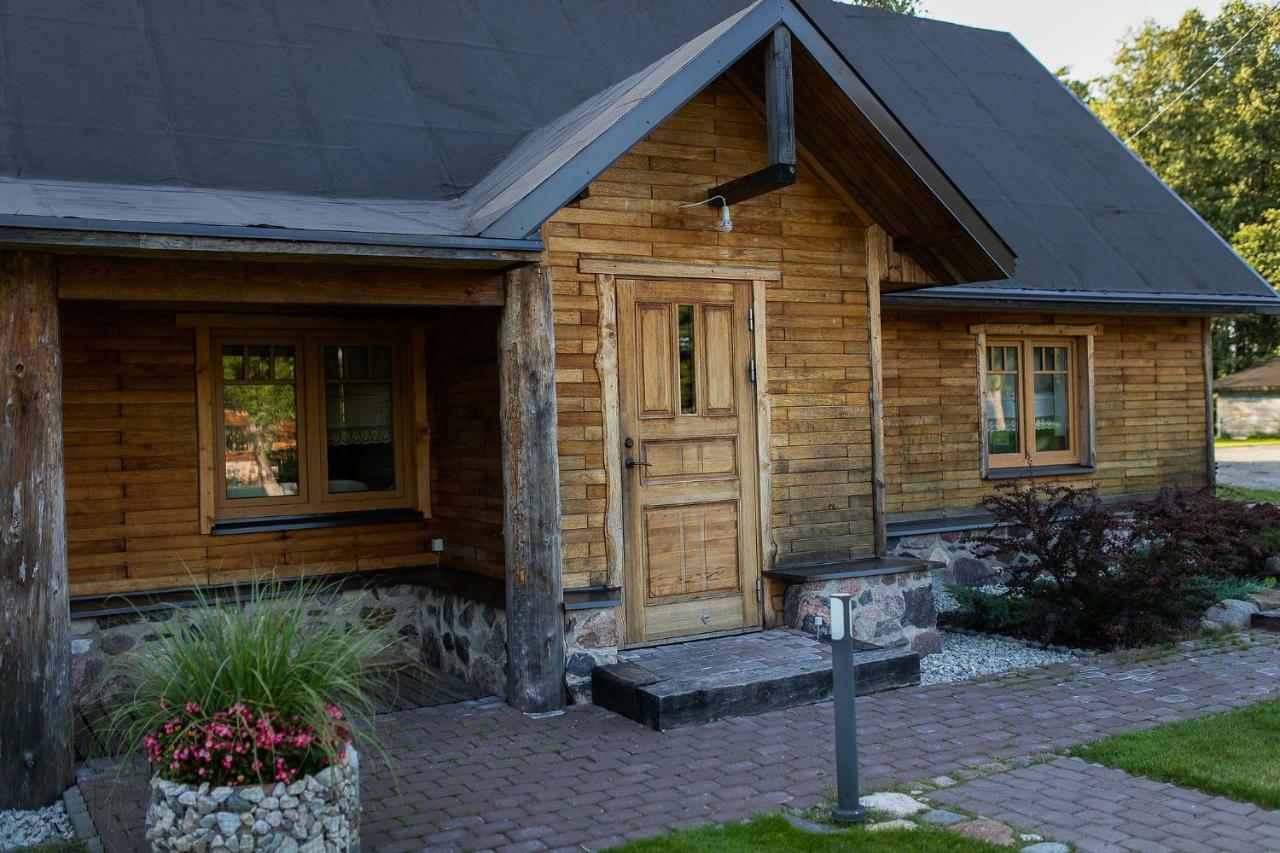 Villa Erlendi Kodumajutus Pärnu Exterior foto
