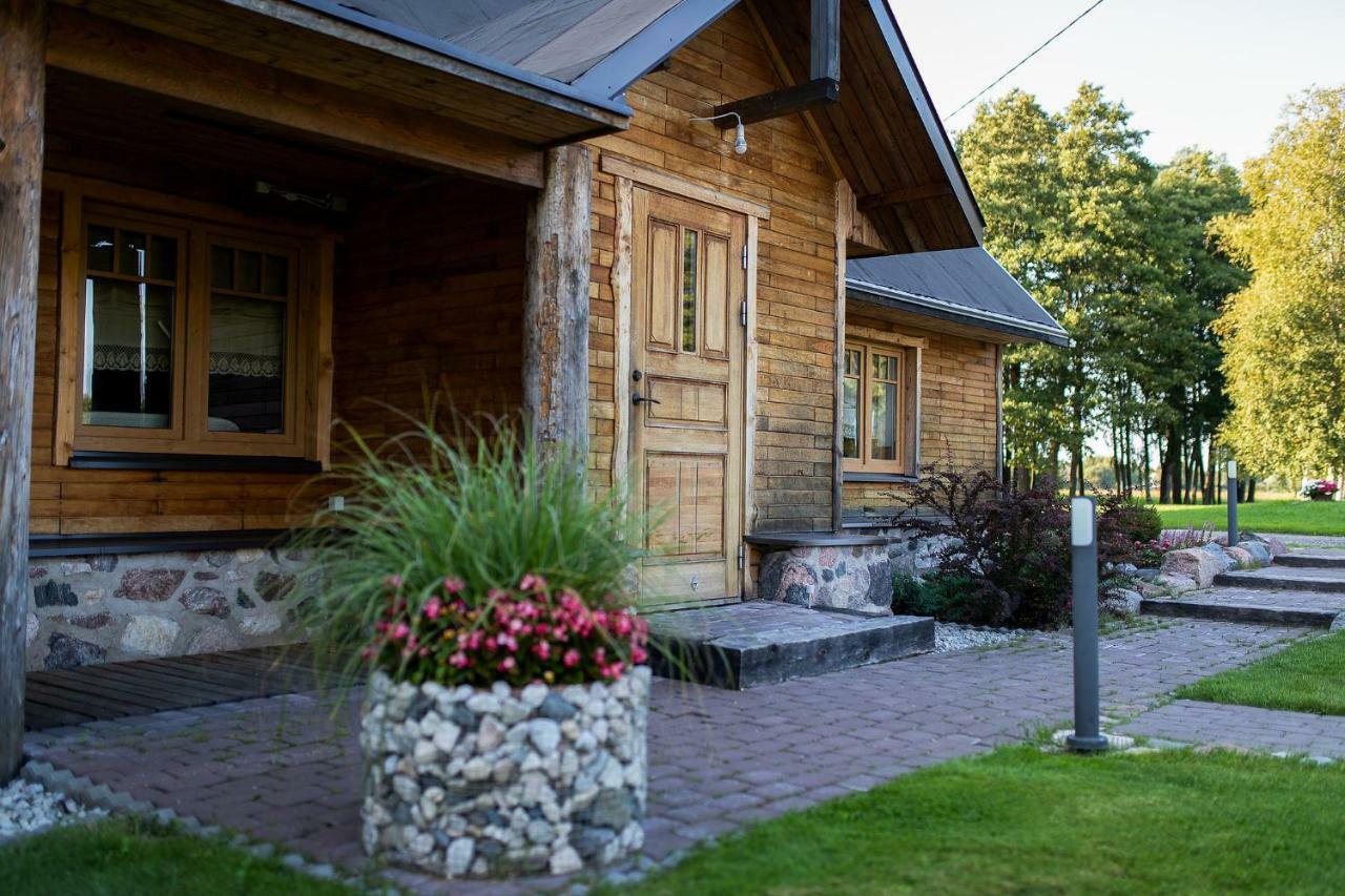 Villa Erlendi Kodumajutus Pärnu Exterior foto