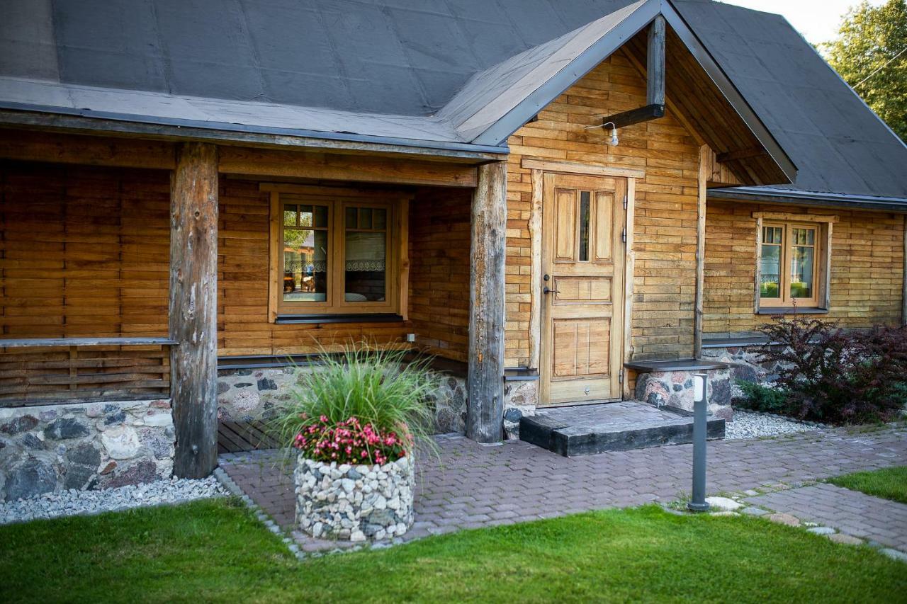 Villa Erlendi Kodumajutus Pärnu Exterior foto