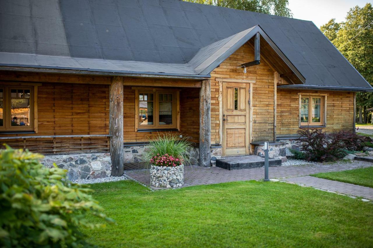 Villa Erlendi Kodumajutus Pärnu Exterior foto