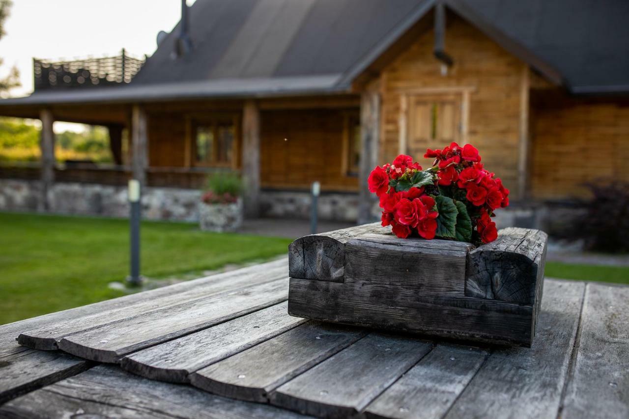 Villa Erlendi Kodumajutus Pärnu Exterior foto