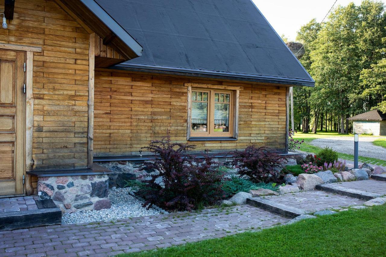 Villa Erlendi Kodumajutus Pärnu Exterior foto