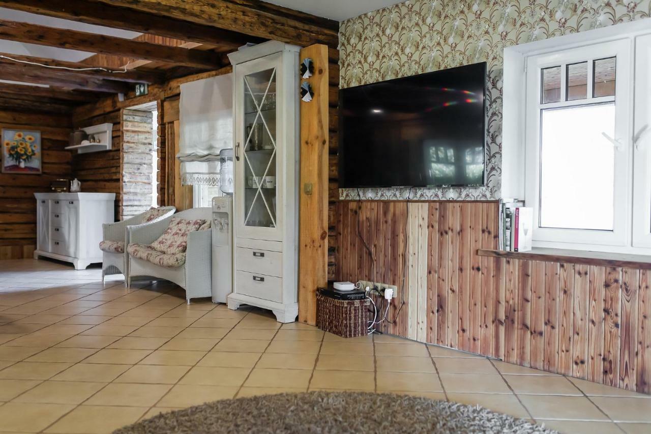 Villa Erlendi Kodumajutus Pärnu Exterior foto